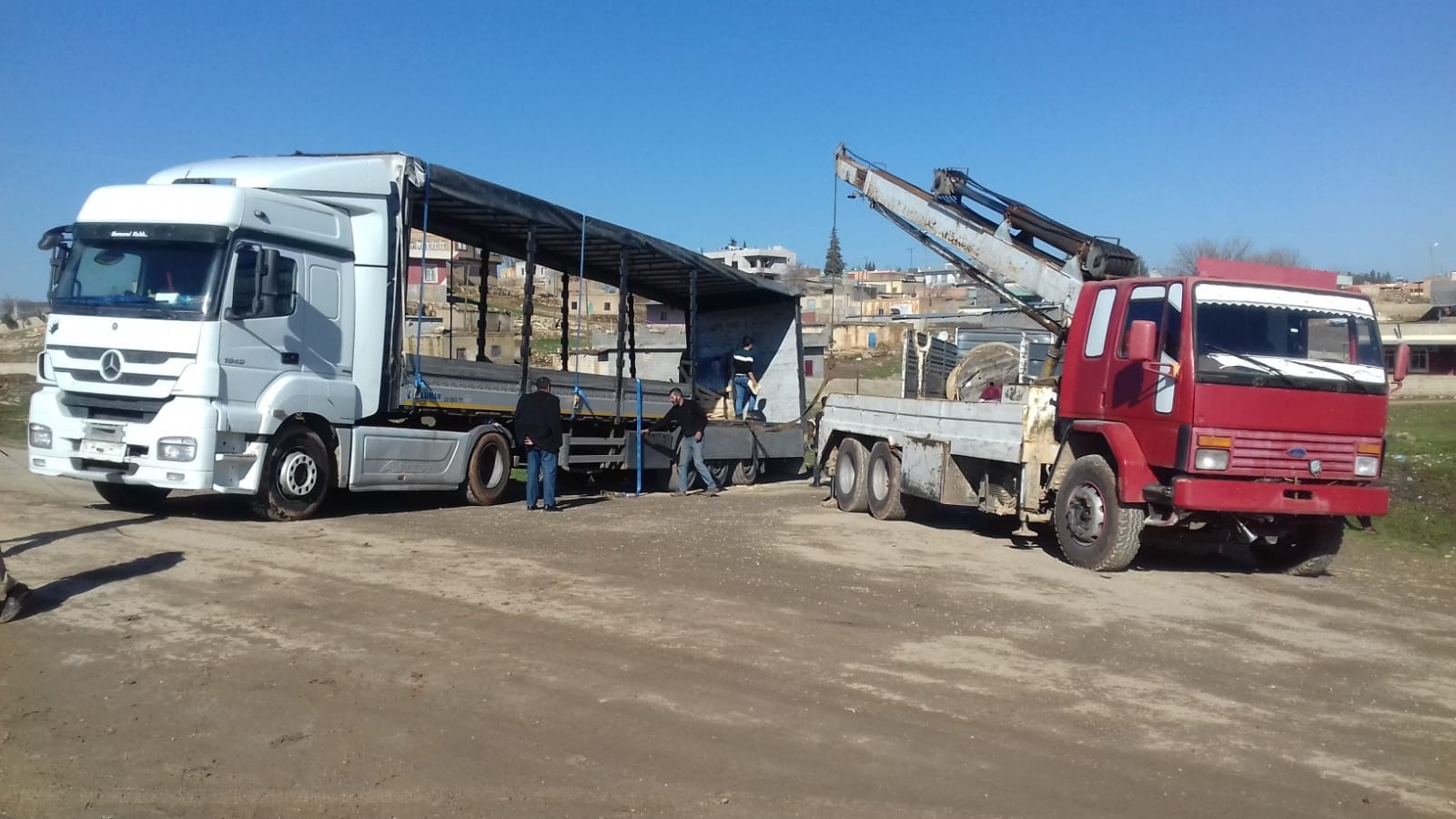 Şanlıurfa’da Tır Sürücüsünü Öldürüp Kasadaki Bakır Kabloları Çaldılar