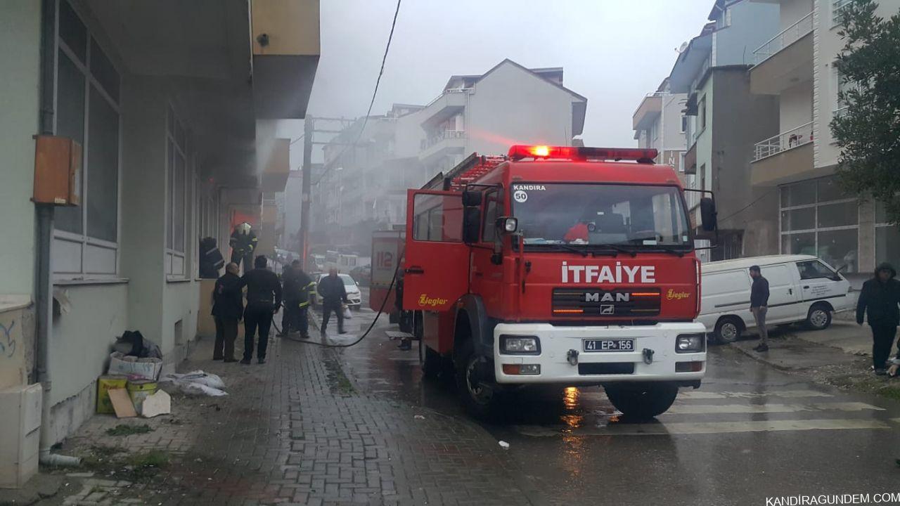 Kandıra’da Gıda Deposunda Yangın